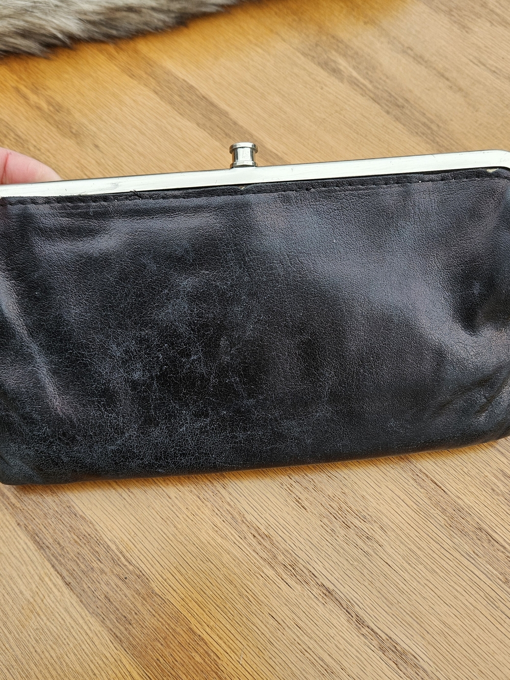 HOBO Classic Black Leather Clutch Wallet *HAS DEFECT